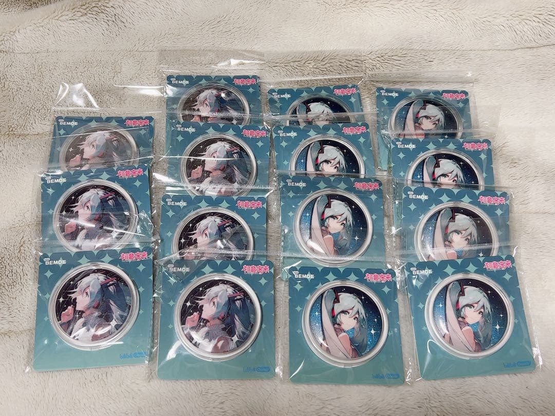 初音ミク 16th 缶バッジ まとめ売りbilibili 初音ミク 16th 缶バッジ まとめ売りbilibili - メルカリ