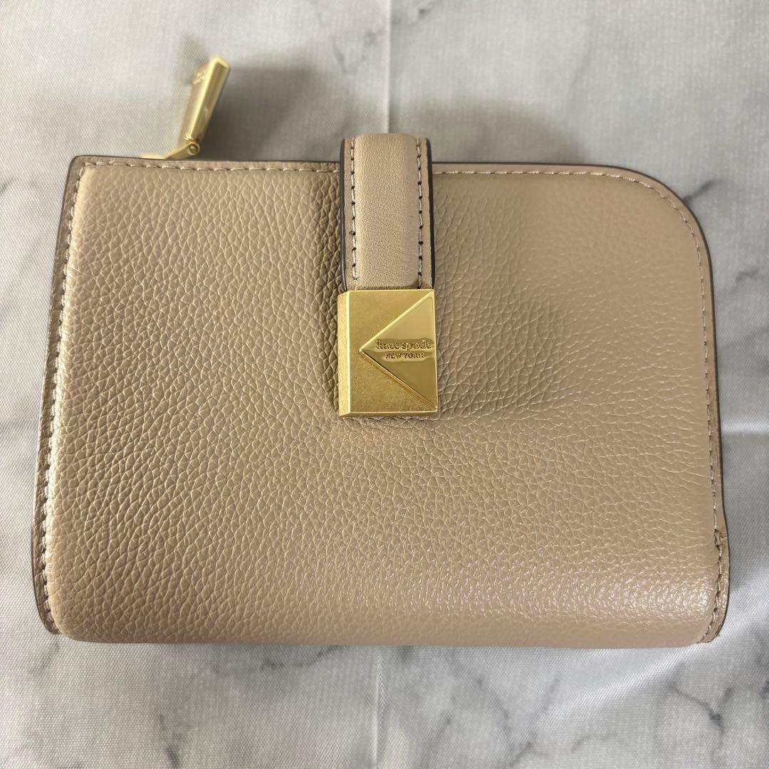 Kate spade】ケイトスペード 未使用品 新作 デコ スモール 定価3万