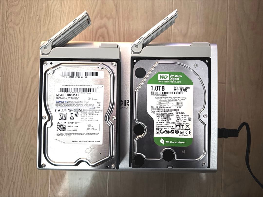 ORICO SSD/HDDケース (※オマケHDD1TBx2個) - メルカリ