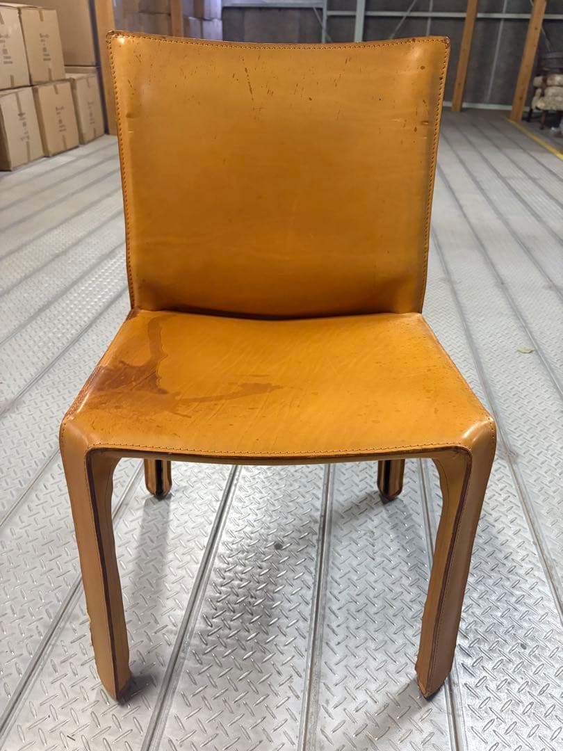 椅子 Cassina Cab Cab Armchair | Made by Cassina – Luminaire