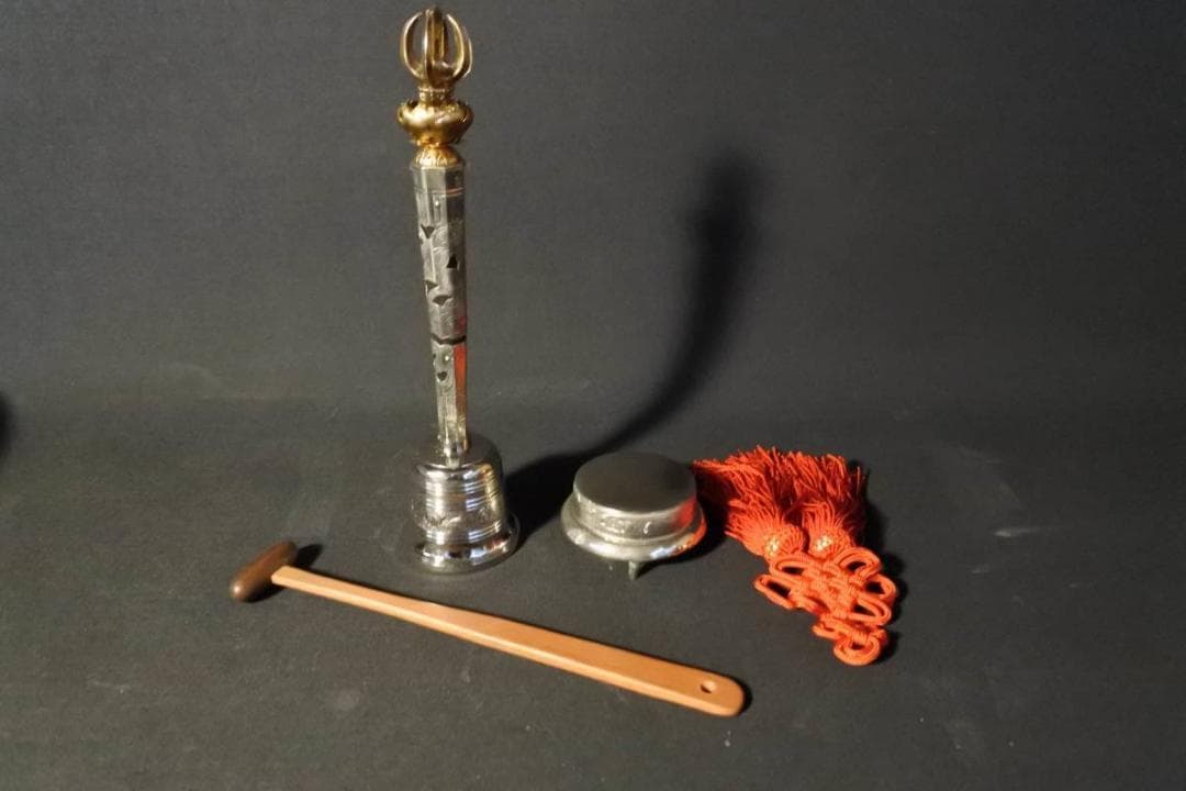 【収集品】持鈴セット　金属製　巡礼　鐘　振り鐘　仏具　925 butsuguya_mszs0006