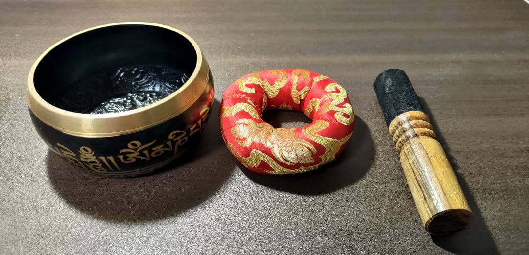 【昨年10月片山　鶴子さんのお店にて購入】　シンギングボウルセット シンギングボールとティンシャの講座開催‼️片山鶴子がyoutubeをUPしま