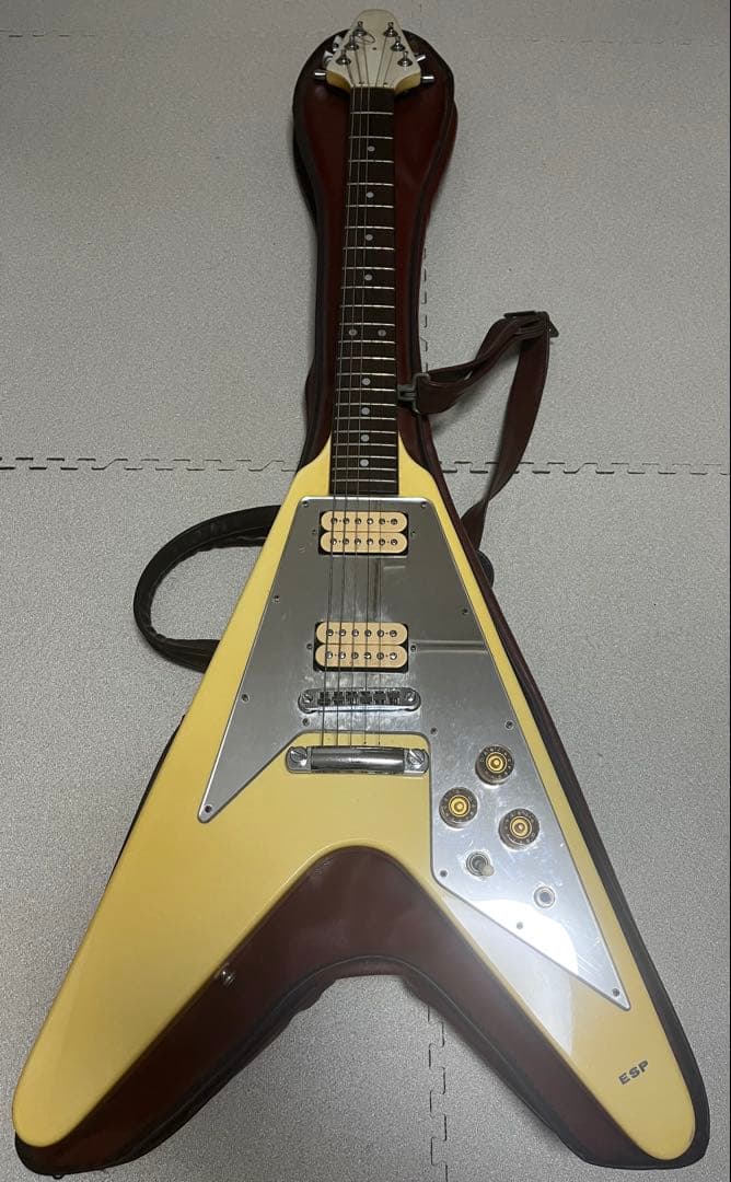 エレキギター　フライングV エレキギター】漢のギターFying Vが2本入荷です！｜島村楽器 仙台ロフト店