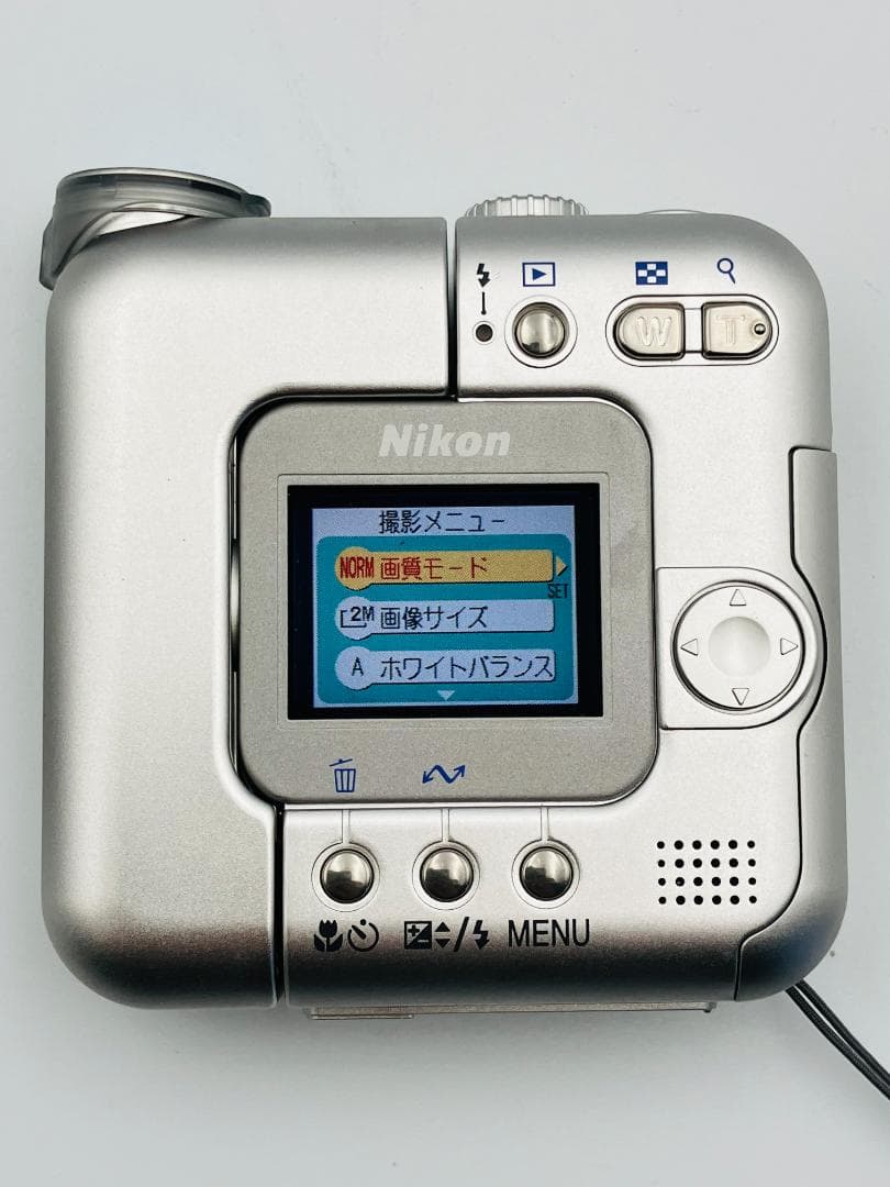ニコン COOLPIX SQ　シルバー