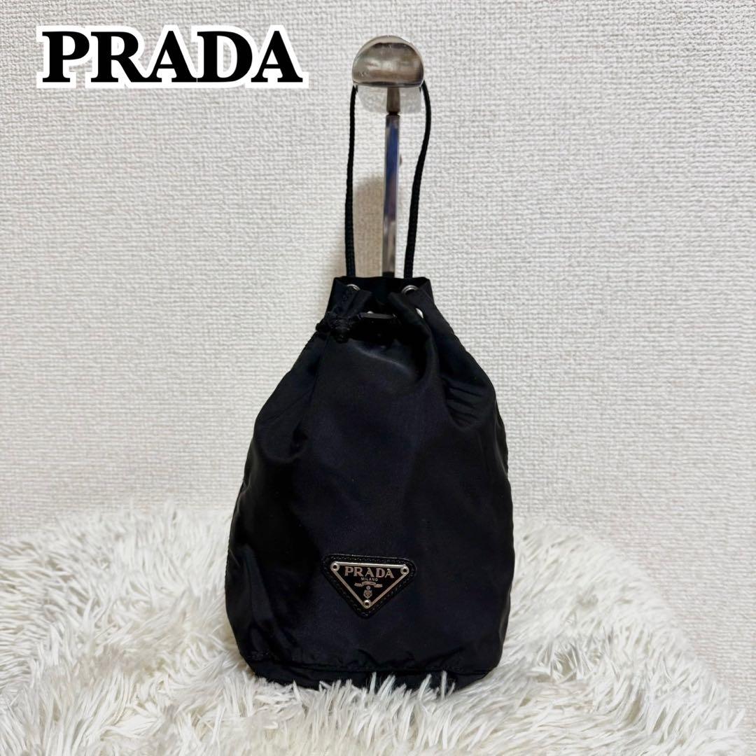 PRADA　アクセサリーポーチ　ブラック　ナイロン 巾着 PRADA（プラダ） PRADA Re-Nylon ポーチ 巾着 1NS369 ブラック