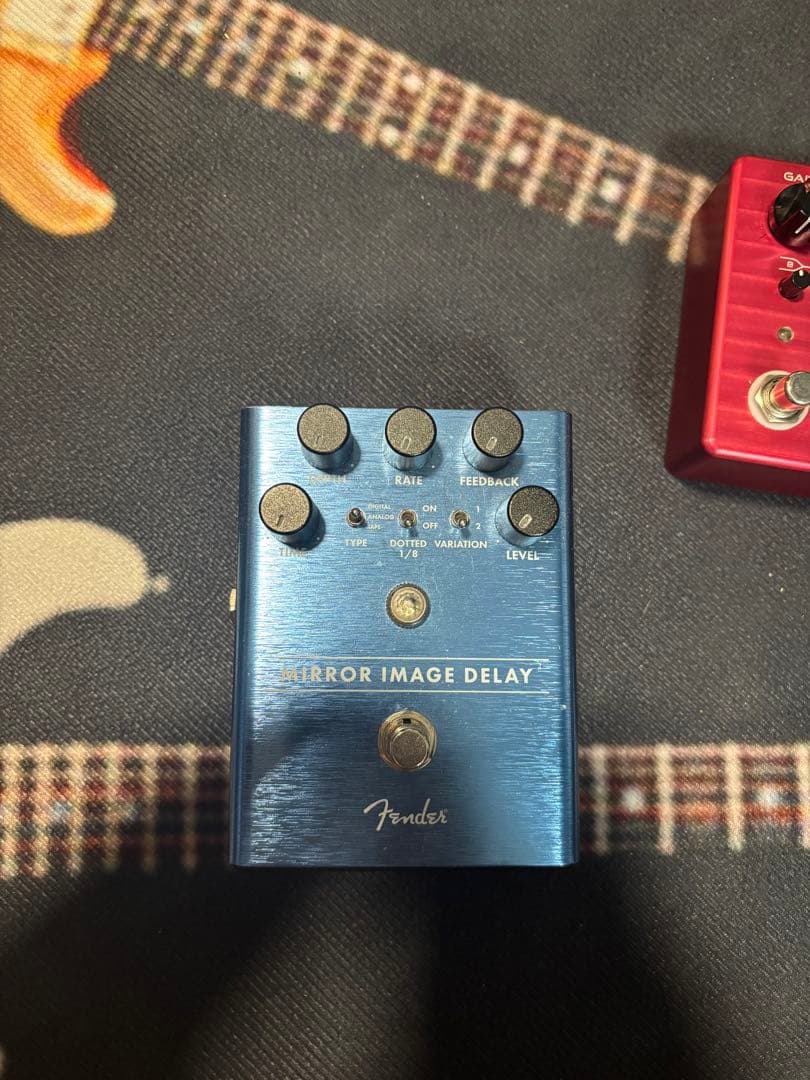 ギター Fender Mirror Image Delay Amazon.com: Fender Mirror Image Delay Pedal : Everything Else