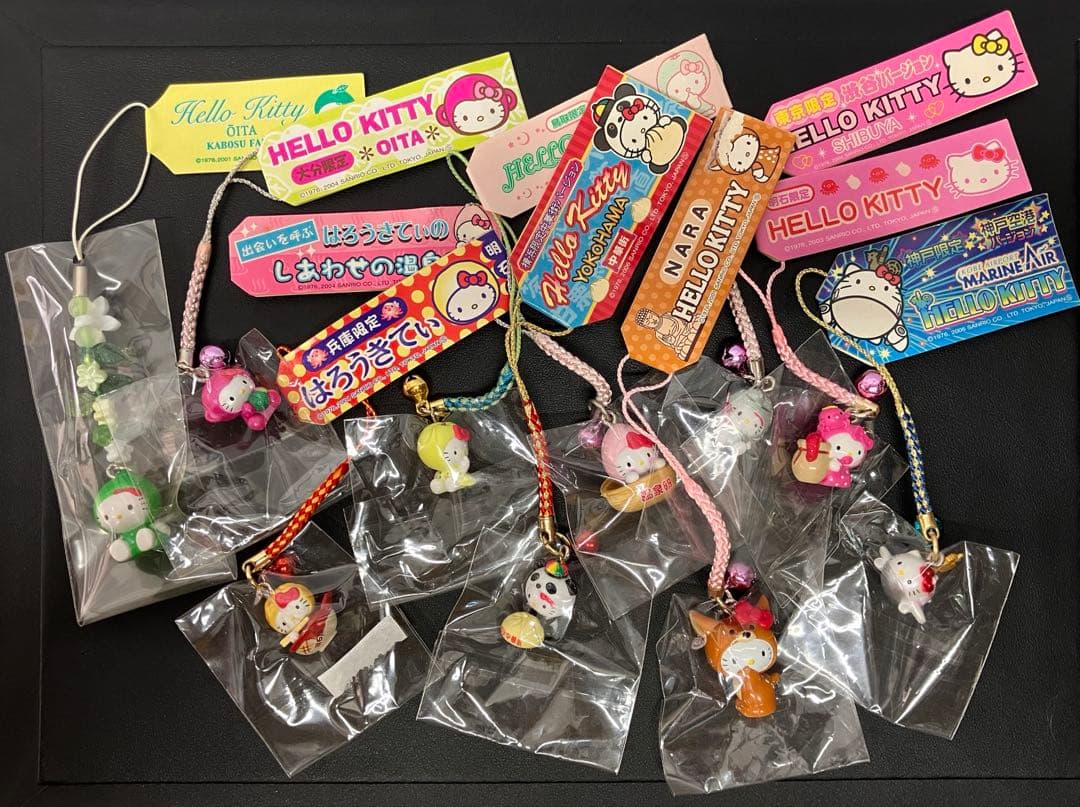 【レア！】ご当地キティ　ハローキティ ストラップ 根付　おまとめ　10個 新品◇ハローキティ ご当地キティ 根付けストラップ 九州 10個セット
