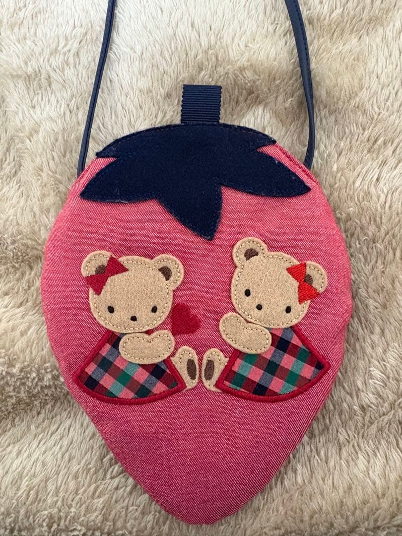 ファミリア　ポシェット　イチゴ ファミリア いちご柄 ショルダーバッグ ポシェット キッズ 子供用