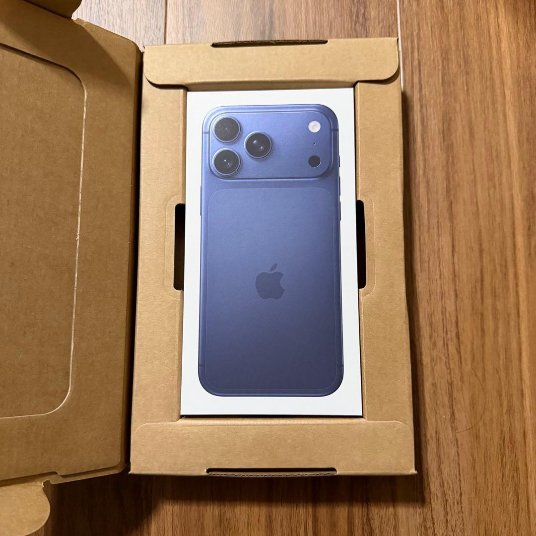 【未開封】Apple iPhone 17 Pro Max 256GB iPhone 17 Pro Max 『新品未開封』iPhone 256GB SIMフリー [シルバー