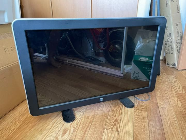 【希少】ELO製32型液晶ディスプレイのタッチパネル仕様