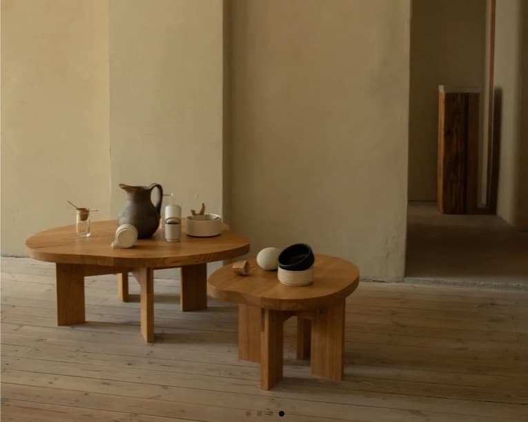 センターテーブル・ローテーブル FRAMA FARMHOUSE COFFEE TABLE NATURAL OAK FARMHOUSE COFFEE TABLE | NATURAL OAK | POND 【予約販売】 - FRAMA