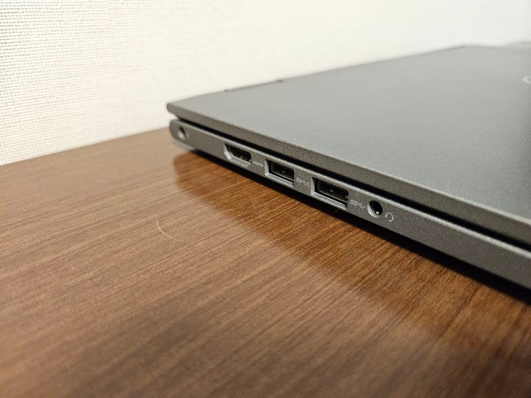 Dell Inspiron 13 (i3-7100U 4GBメモリ)