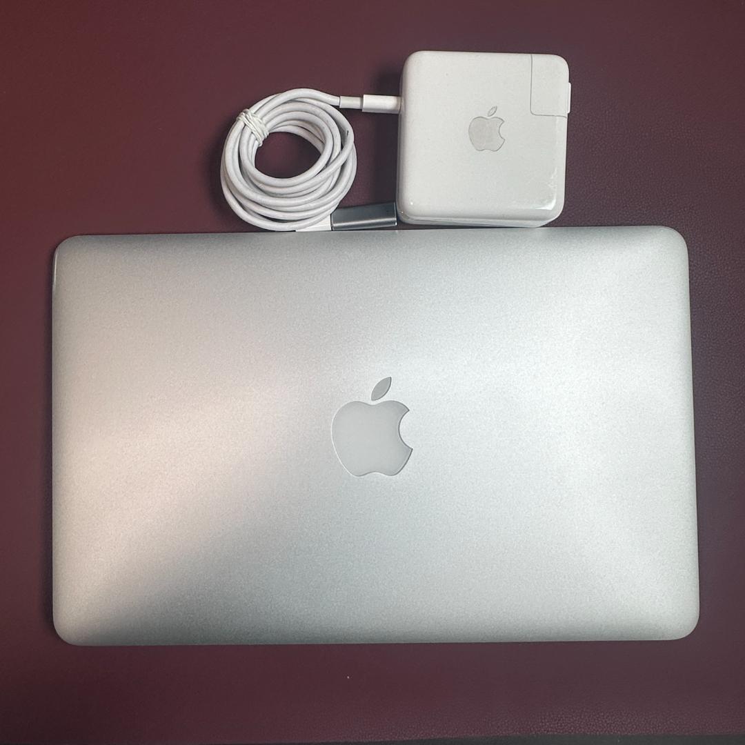 名機】Apple MacBook Air 11インチ A1465 Core i5 s-l400.jpg