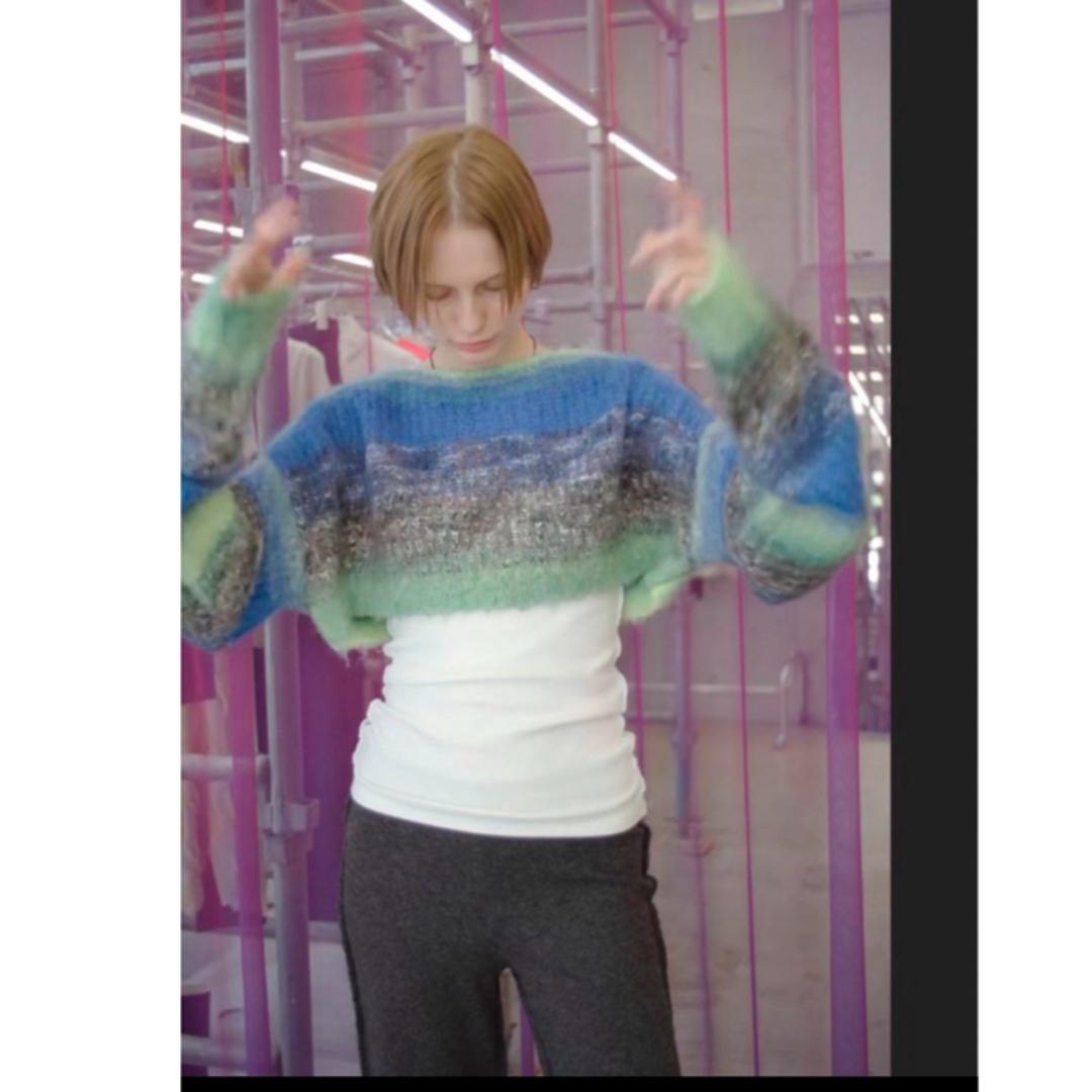 PERVERZE Gradient Stripe Top and Scarf - メルカリ