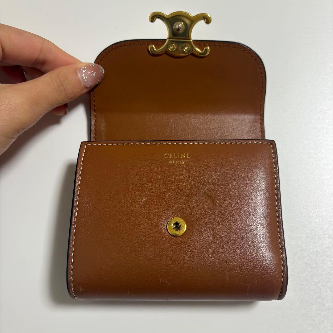 CELINE トリオンフ ブラウン 三つ折り財布 - メルカリ