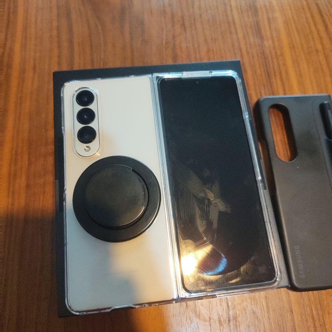 Samsung Galaxy Z Fold4 白色？ ケース 箱付き