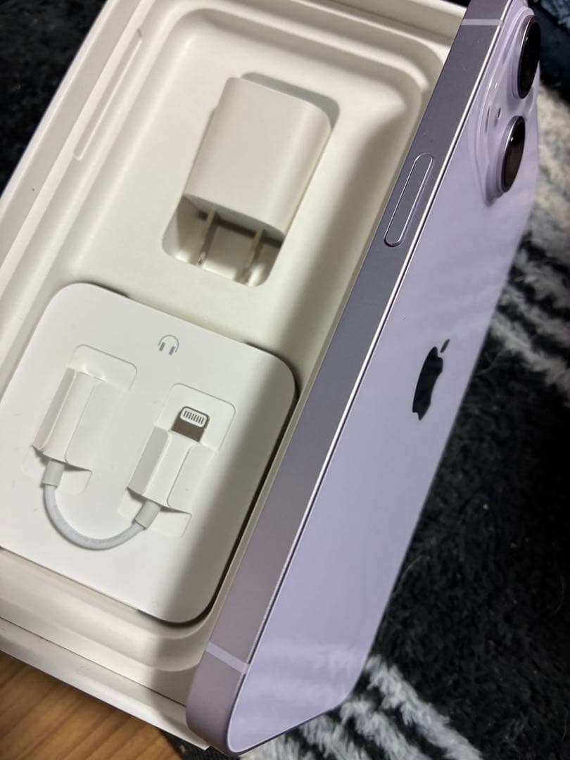 美品 SIMフリー iPhone14 128GB 付属品完備