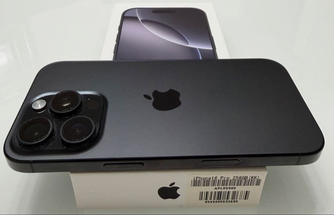 美品iphone 16PRO 256GB ブラックチタニウム バッテリー95%