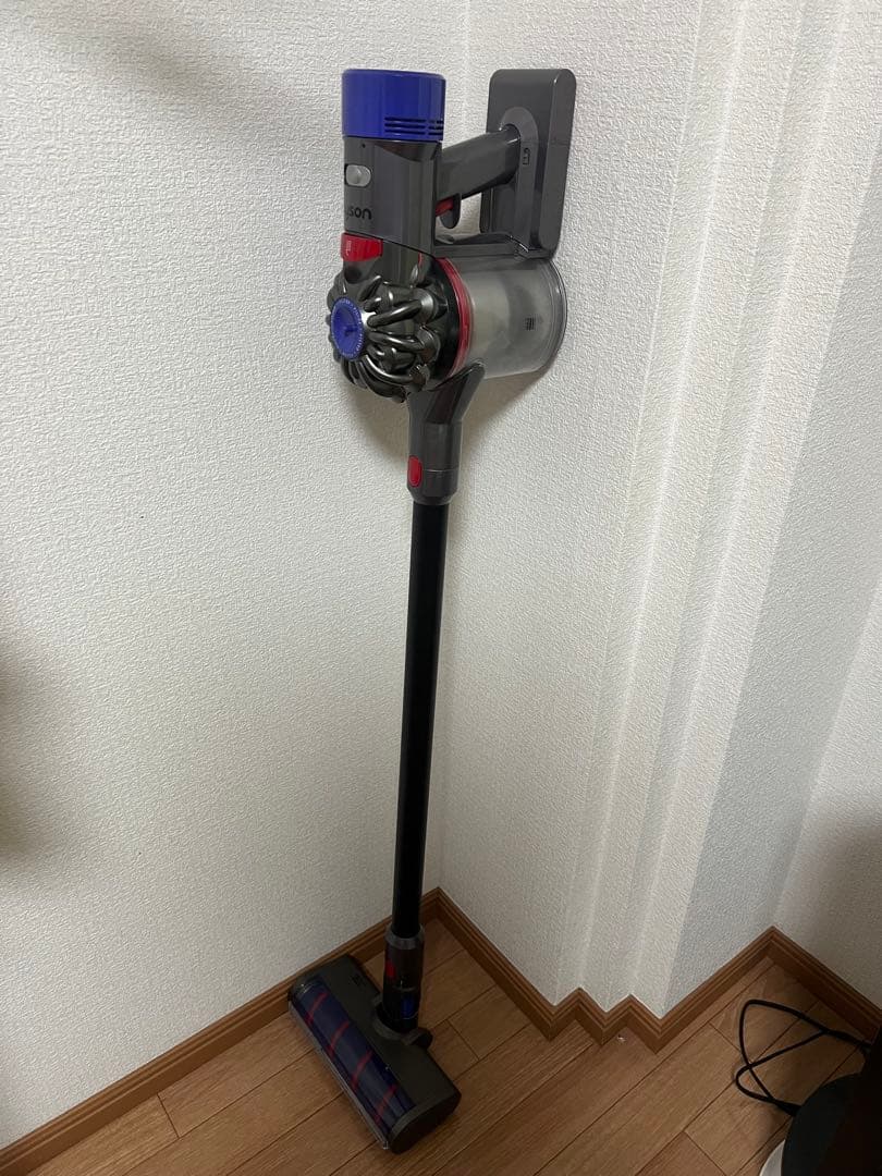 ダイソン v8 fluffy extra Dyson 掃除機　クリーナー Amazon.co.jp: Dyson V8 Slim Fluffy Extra : ホーム＆キッチン