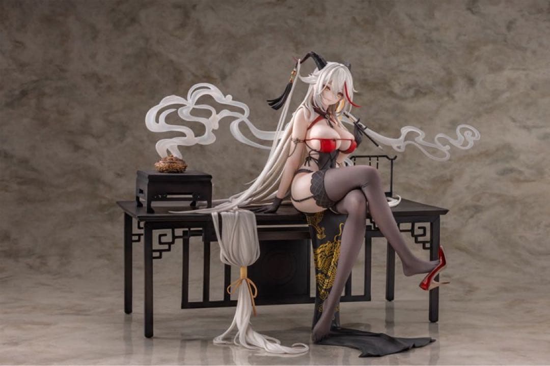 アズールレーン　エーギル　フィギュア　祥雲に昇る金龍Ver. 祥雲に昇る金龍