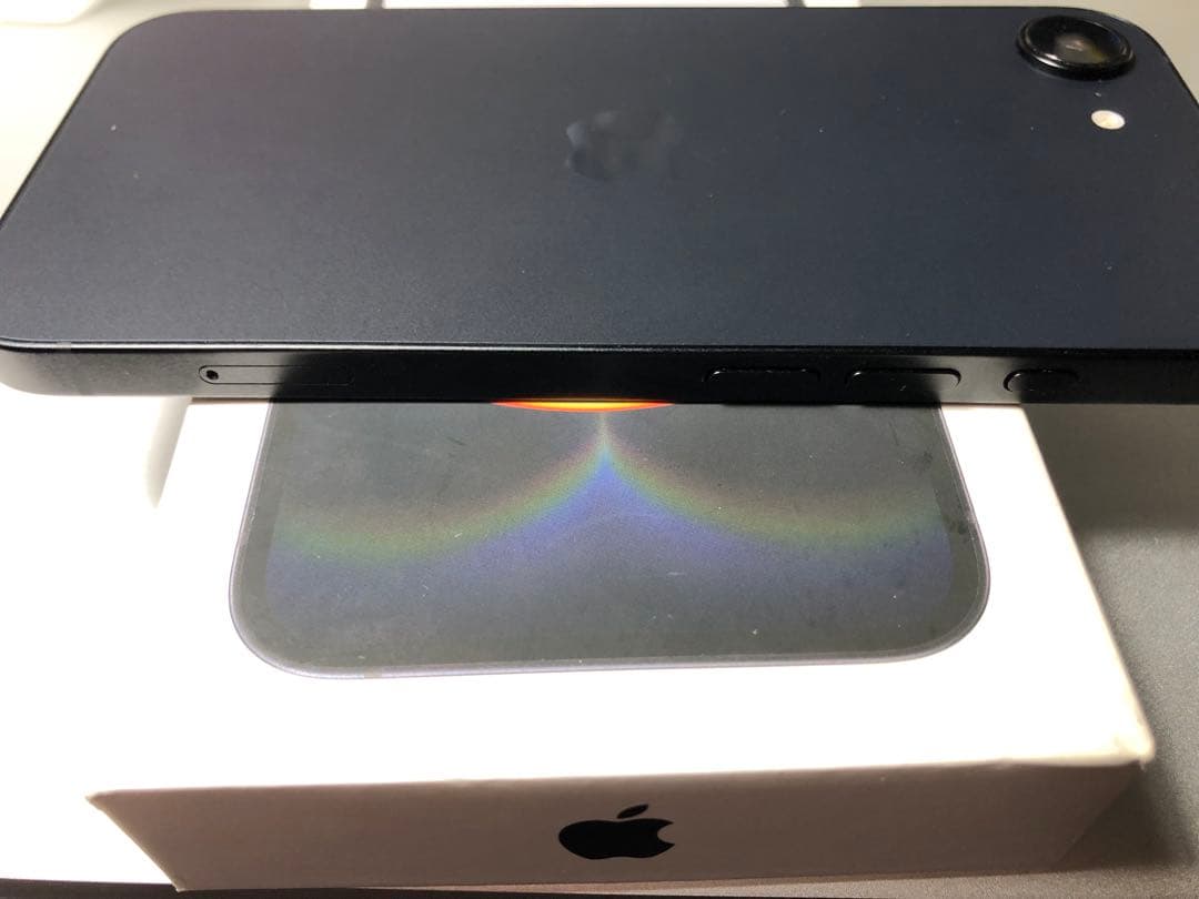 Apple iPhone 16eブラック 256gb (ケーとリング付き)