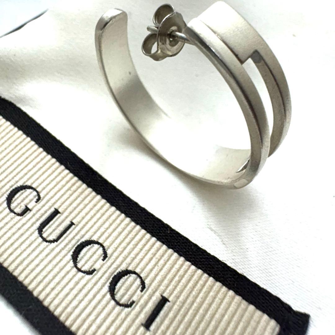 【美品】 GUCCI フープピアス シルバー 925 GUCCI（グッチ） ピアス フープ シルバー925 シンプル アクセサリー