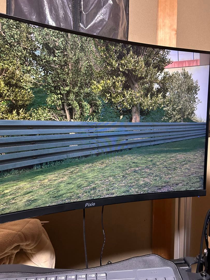 Pixio pxc325 32インチモニター Amazon.com: Pixio PXC325 32 inch 165Hz Refresh Rate FHD 1080p