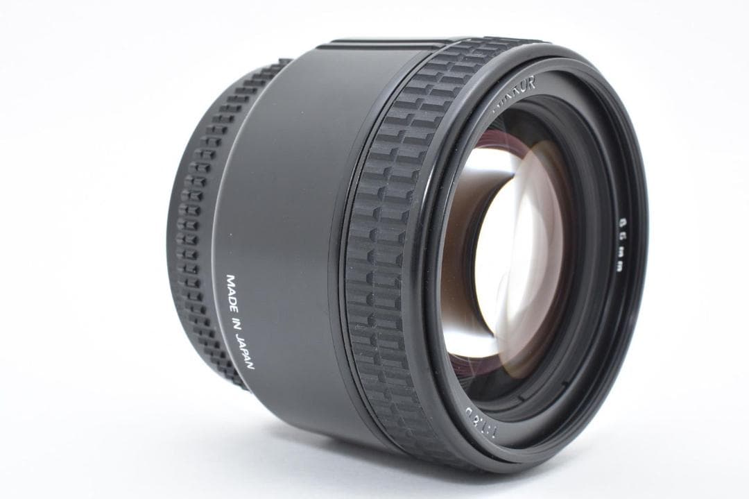 【美品】 NIKON AF Nikkor 85mm f/1.8D 単焦点レンズ