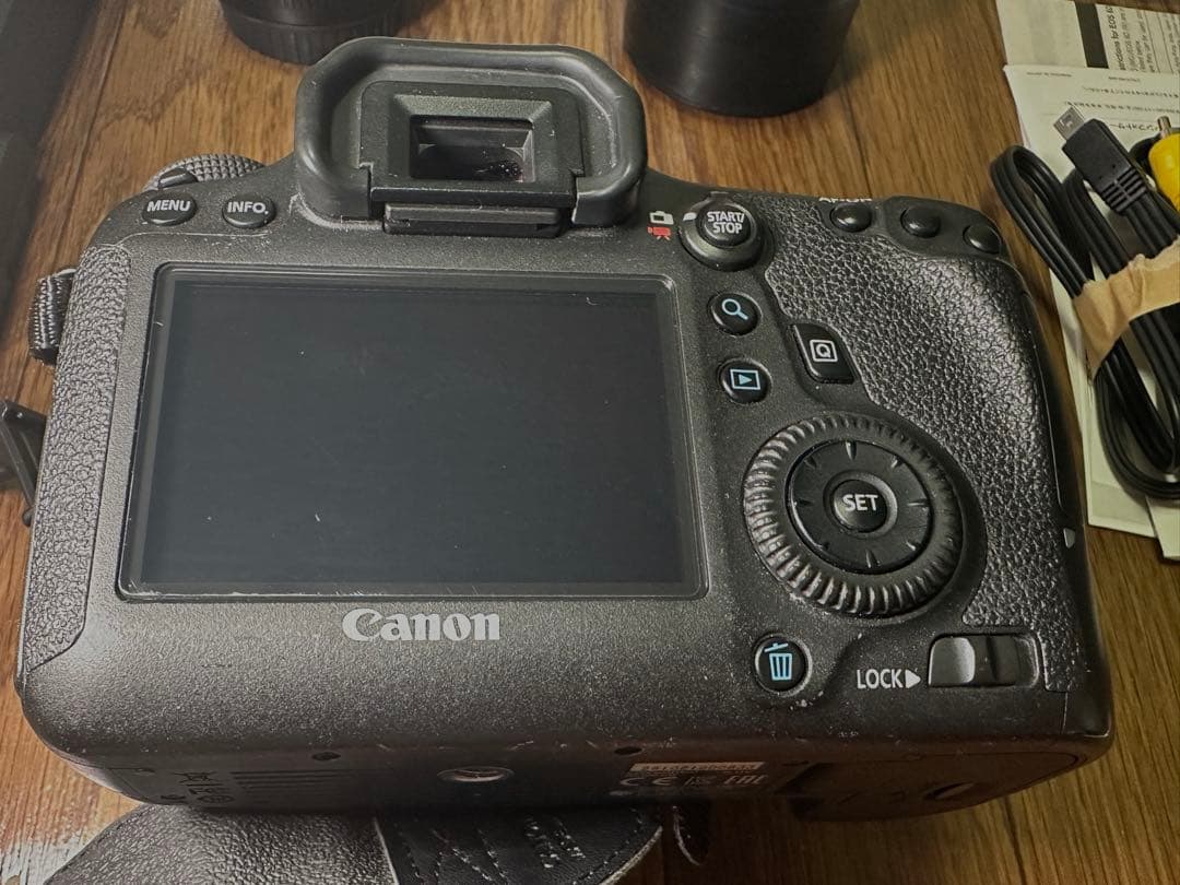 中古美品Canon EOS 6D(WG) ボディ