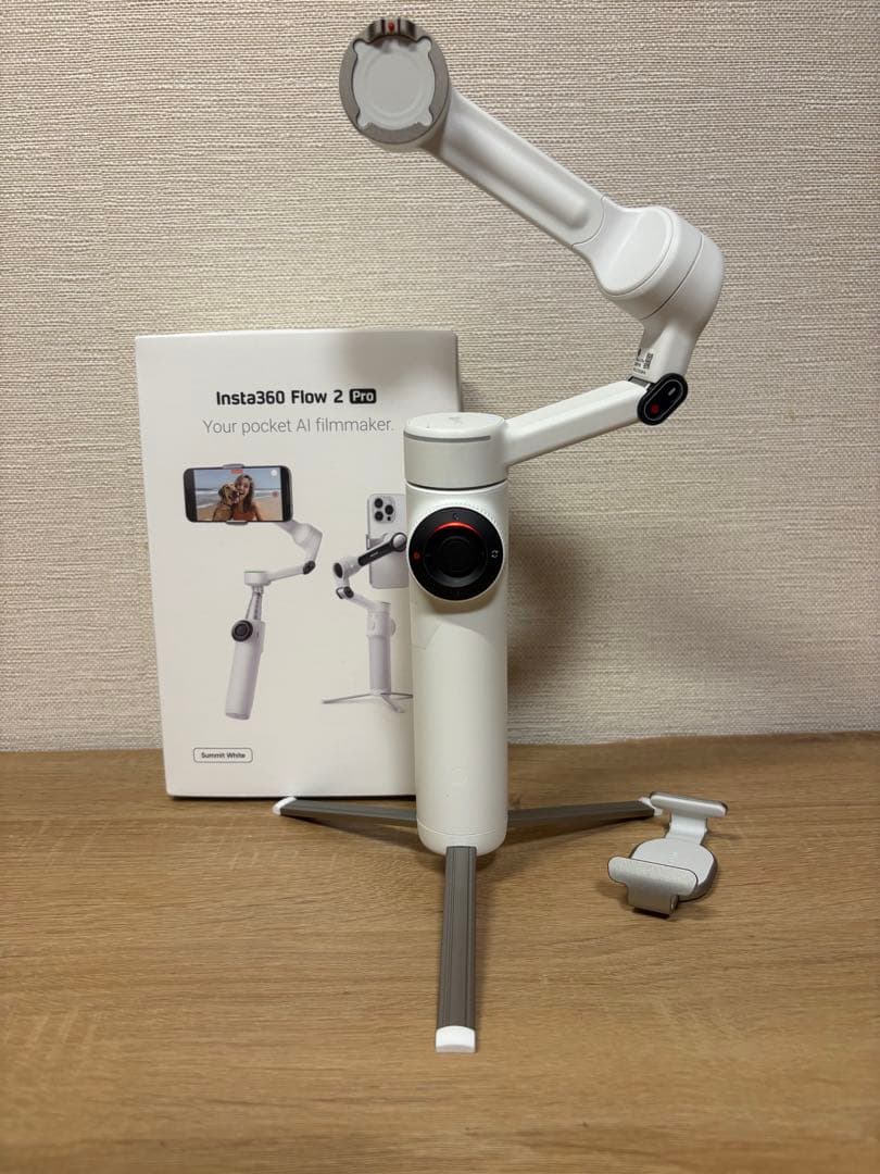 Insta360 Flow 2 pro 本体 flow2pro Amazon.com: Insta360 Flow 2 Pro White - Industry-First AI Phone