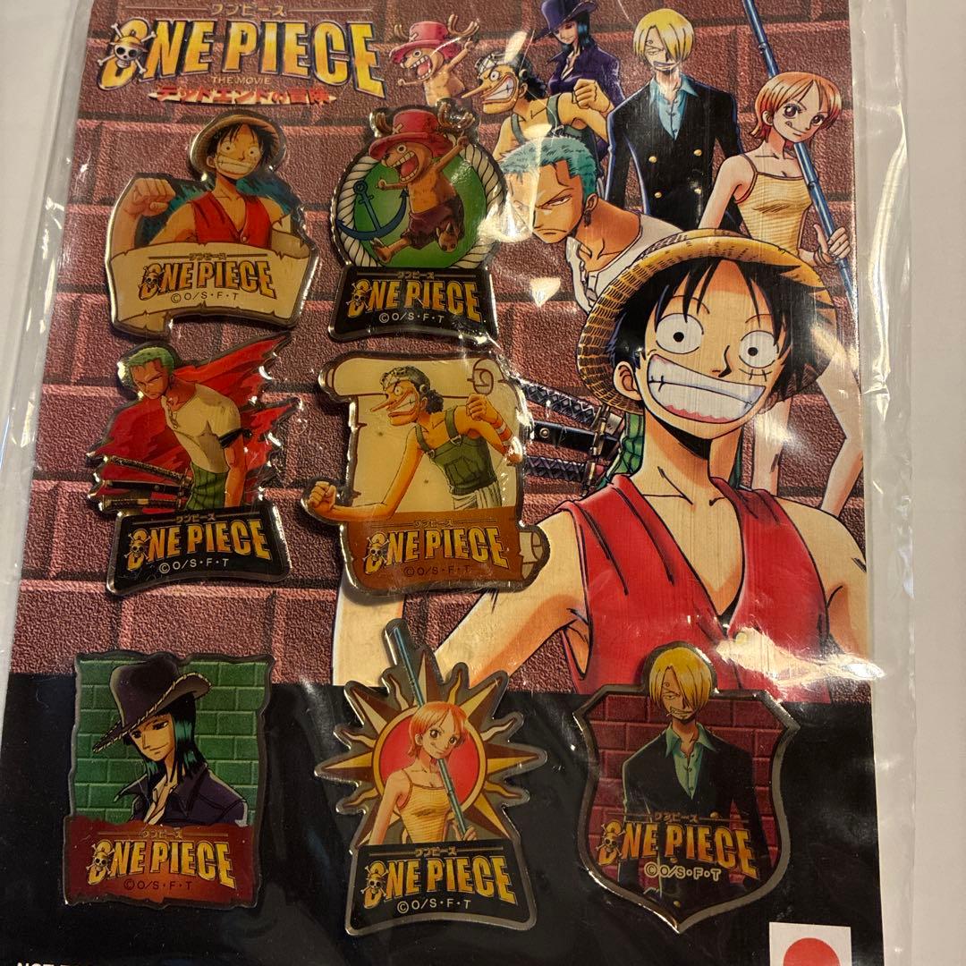 ワンピース ワンピース ピンバッジ 15周年記念 ピンバッジ 37個セット