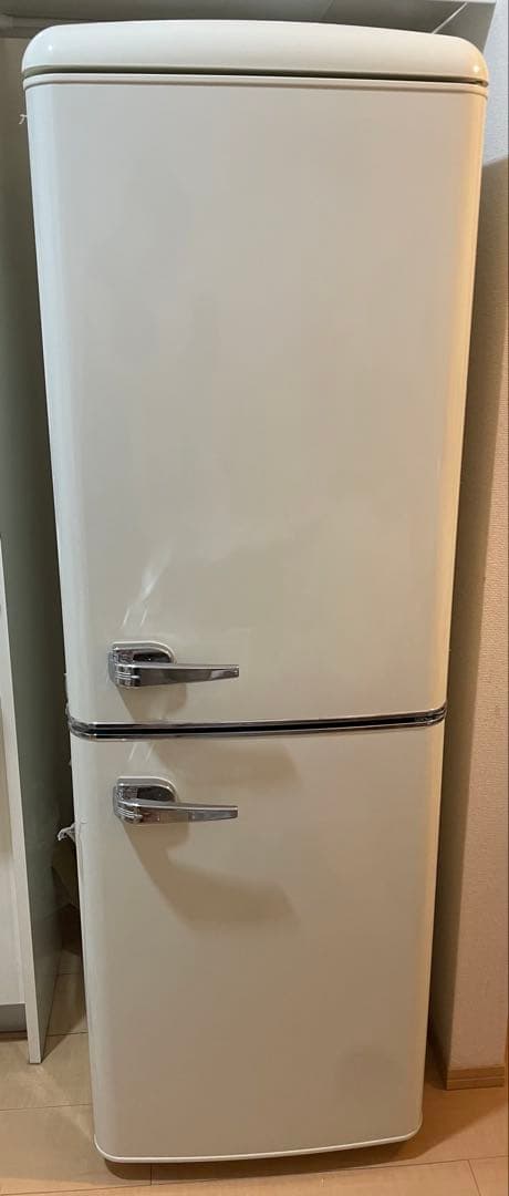 アイリスオーヤマ　レトロ冷蔵庫　130L 冷蔵庫 130L レトロ 小型 一人暮らし 2ドア 幅48cm PRR-142D-W