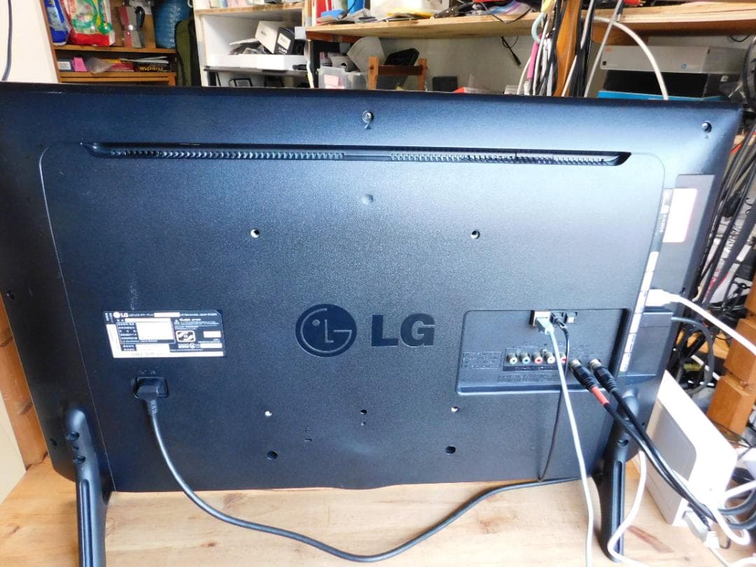 LG 32V型液晶テレビ スマートテレビ 美品YouTube Netflix内蔵