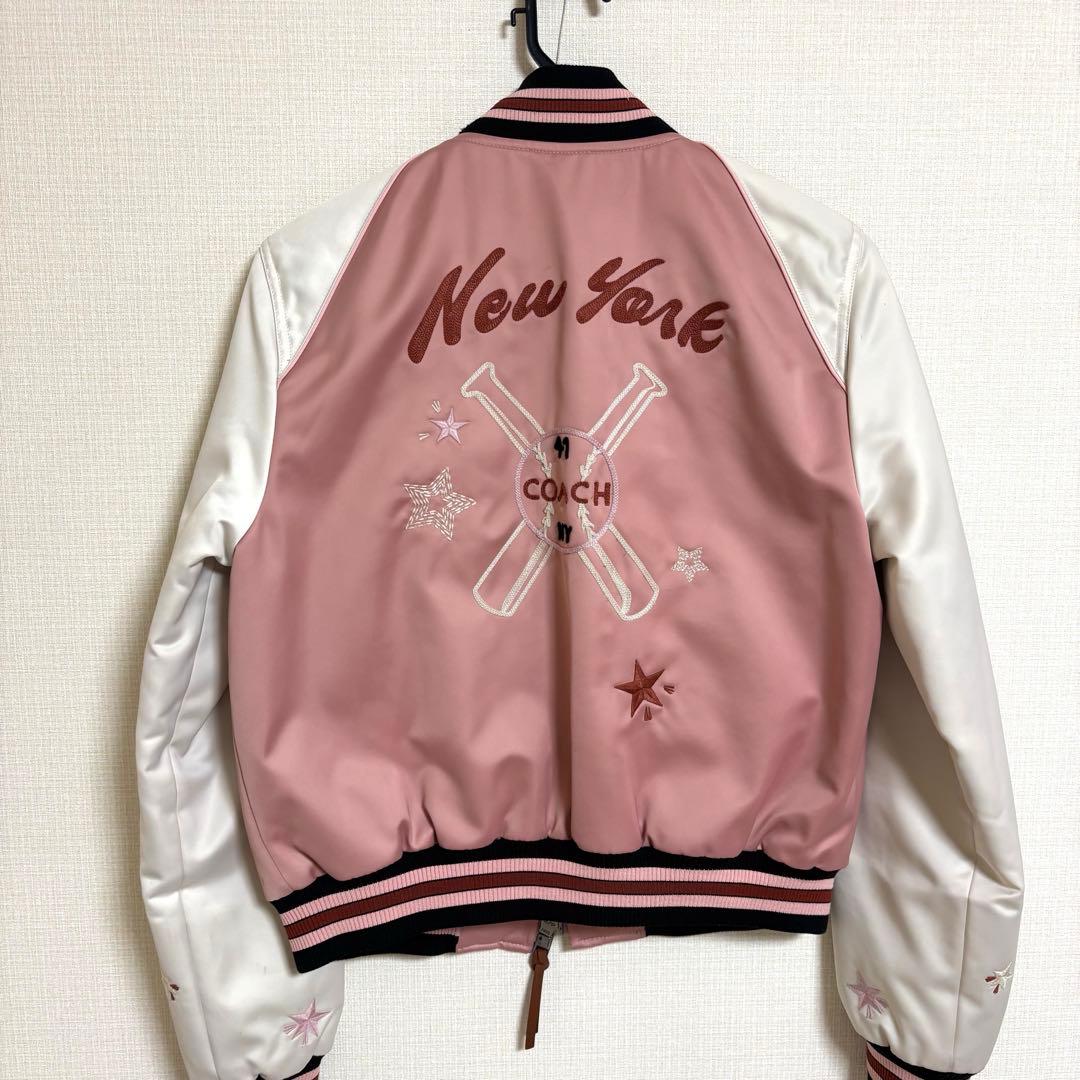 限定品】Coachコーチ スタジャン Mサイズ 日本未発売 ピンク ※値下不可