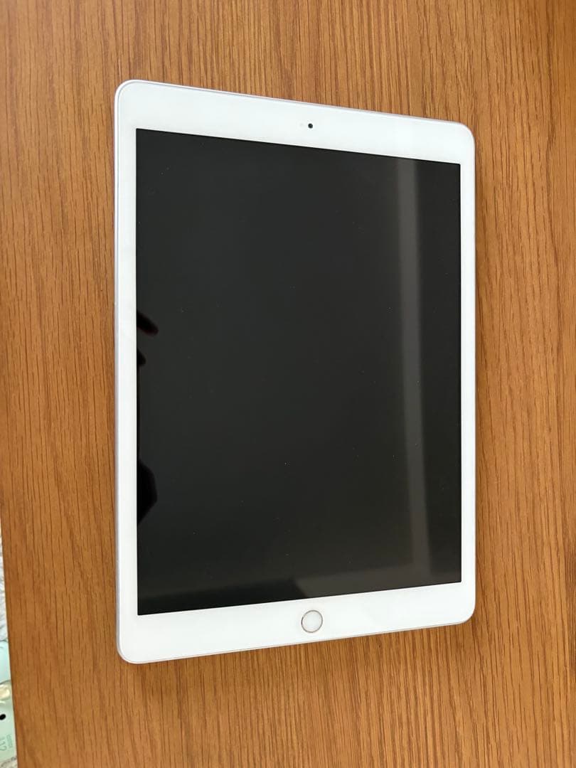 Apple iPad シルバー 本体　美品第7世代 Amazon.co.jp: 【整備済み品】 Apple iPad (第7世代) Wi-Fi 32GB