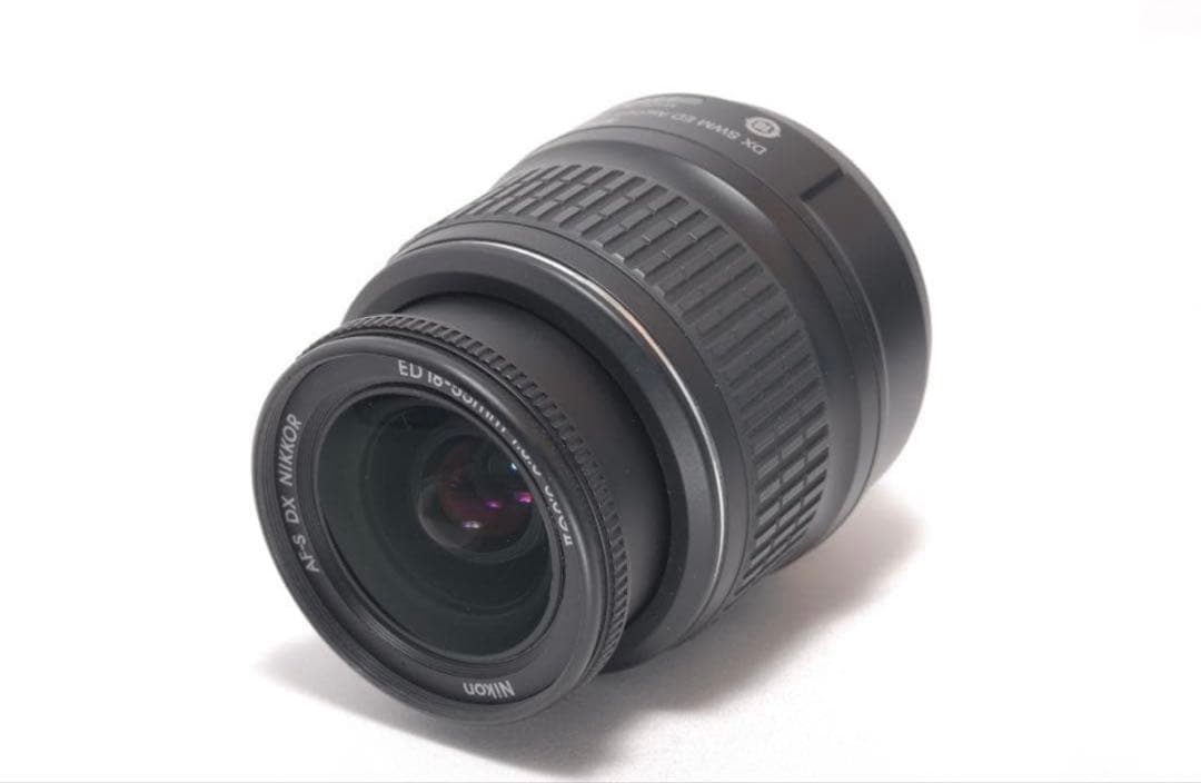 ⭐️軽量＆コンパクト⭐️Nikon D40　デジタル一眼レフ 高画質　ニコン