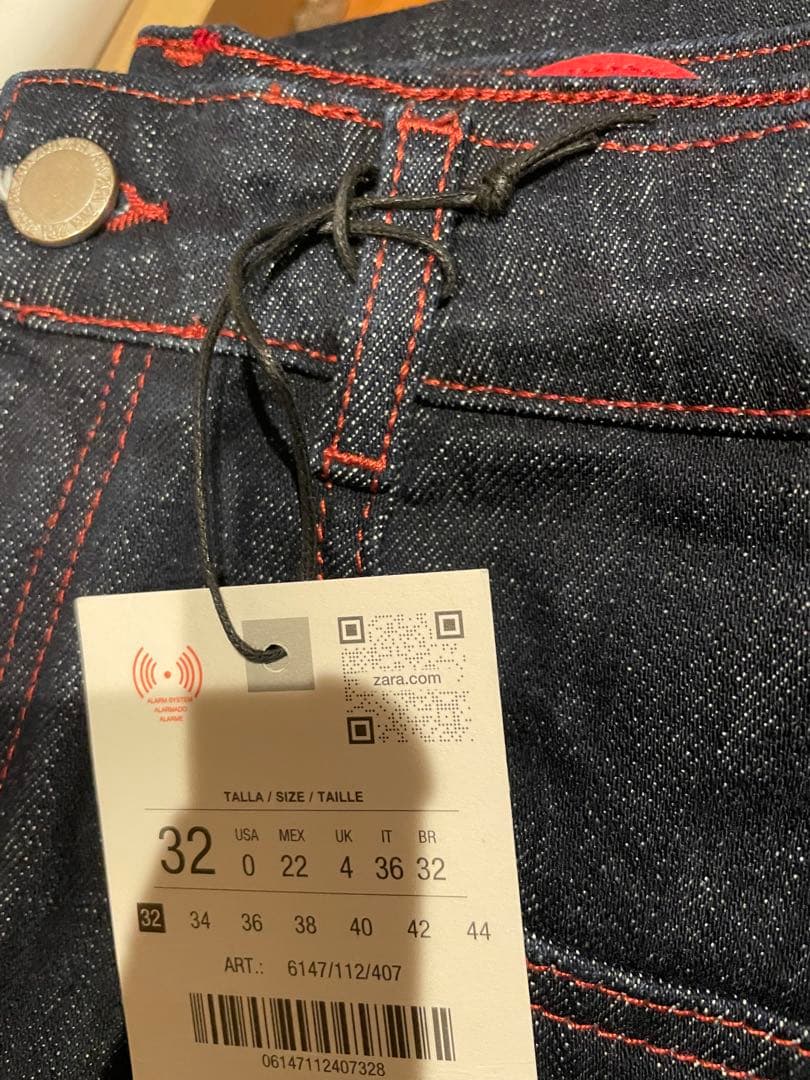 タグ付新品☆ZARAのZ1975ハイウエストバレルフィットデニムパンツ