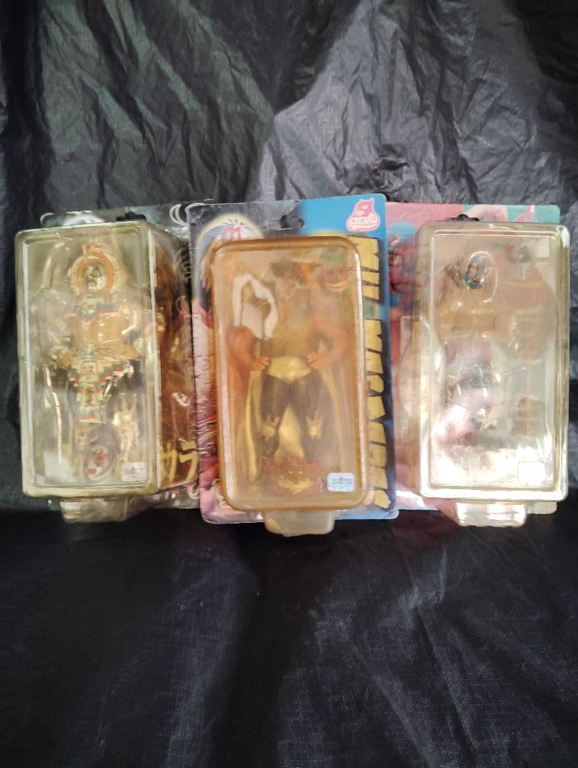 プロレスフィギュアマスカラス兄弟３体セット ミルマスカラス・ドスカラス プロレスフィギュア - メルカリ