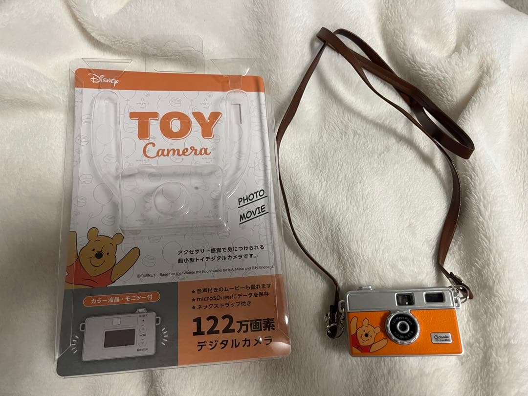 Disney TOY Camera 122万画素 ディズニーキャラクターの声を聞きながら撮影できる超小型トイデジタル