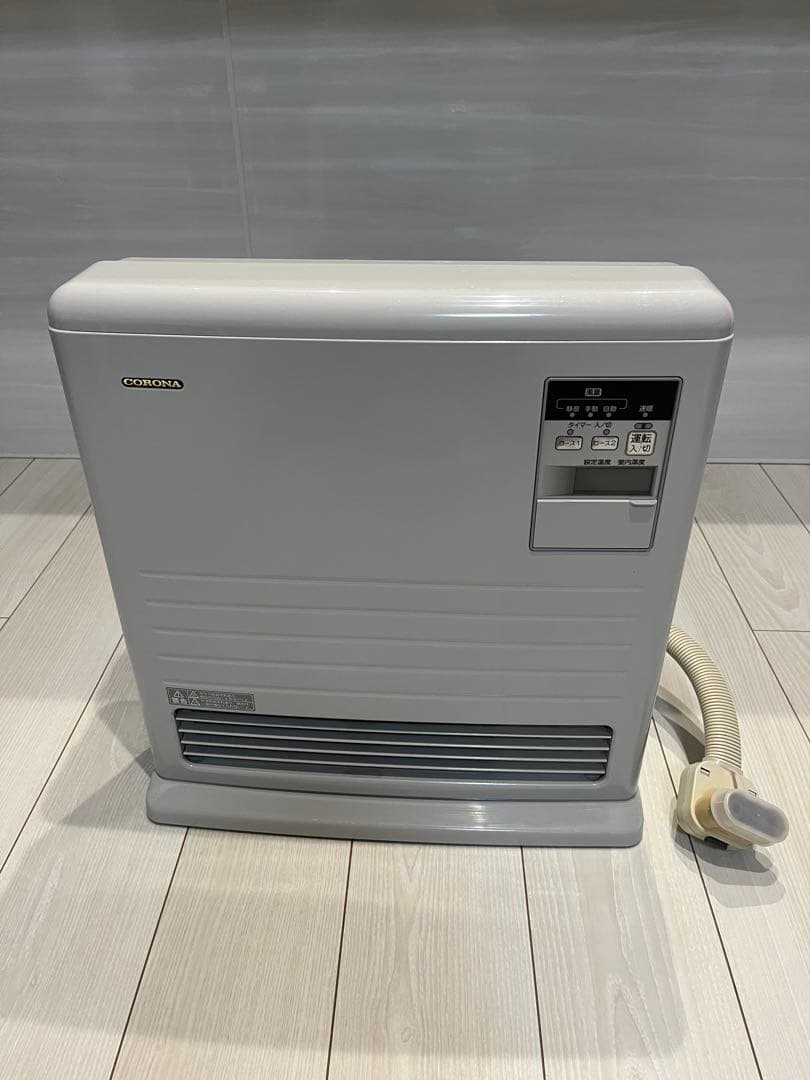 コロナ 温水ルームヒーター ファンコンベクター CRH-400CS 2012年製 コロナ 温水ルームヒーター CRH-400CS-W - メルカリ