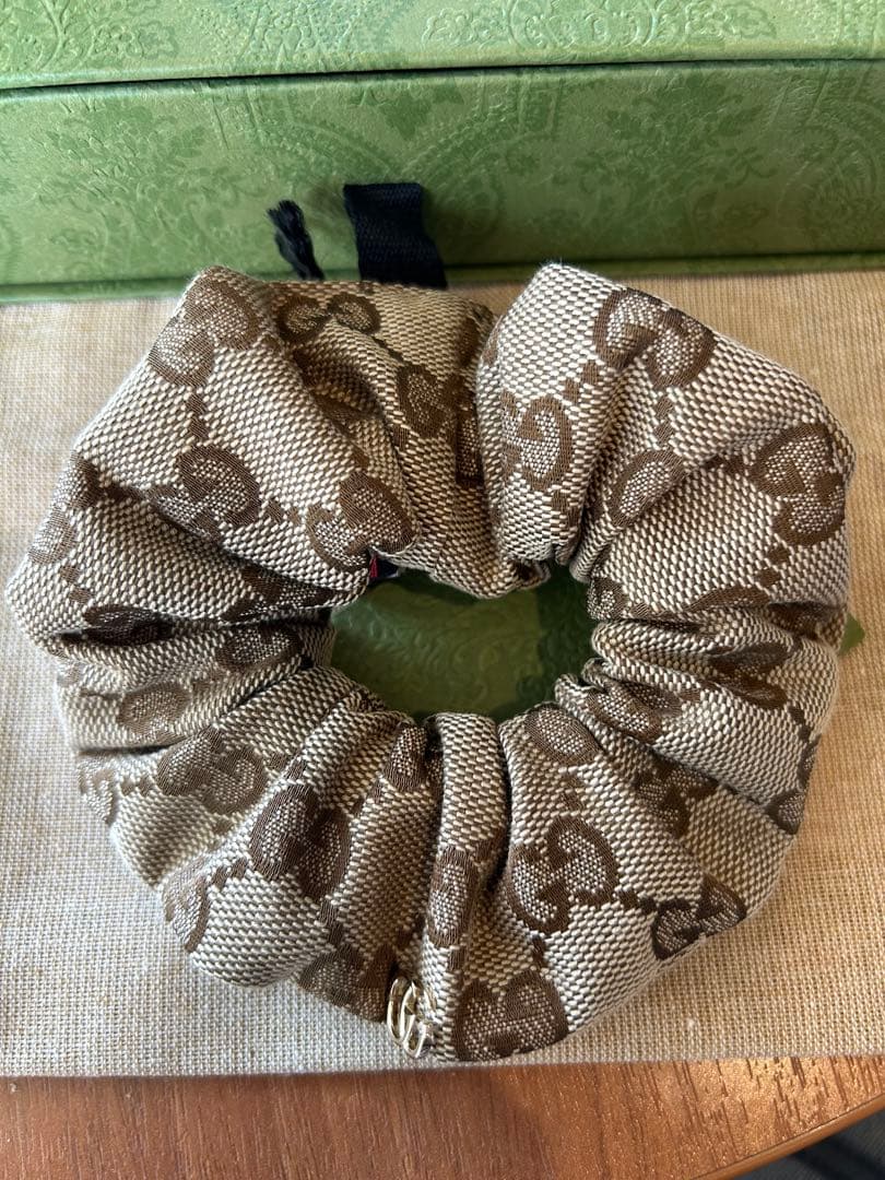 24時までゲリラセール！GUCCI グッチ『新品未使用』シュシュ ブレスレット 楽天市場】GUCCI グッチ Leather GUCCI Bracelet ブレスレット
