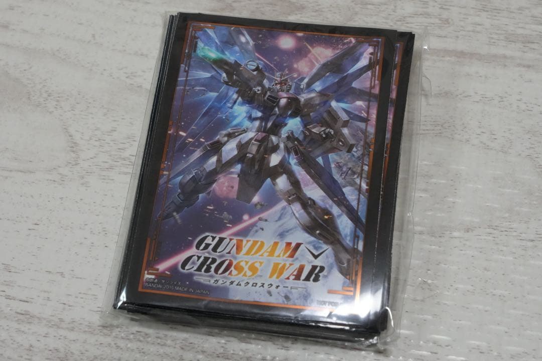 新品未開封　ガンダムクロスウォー　スリーブ　フリーダムガンダム　40枚 ガンダムクロスウォー 非売品スリーブ フリーダムガンダム 40枚入 未