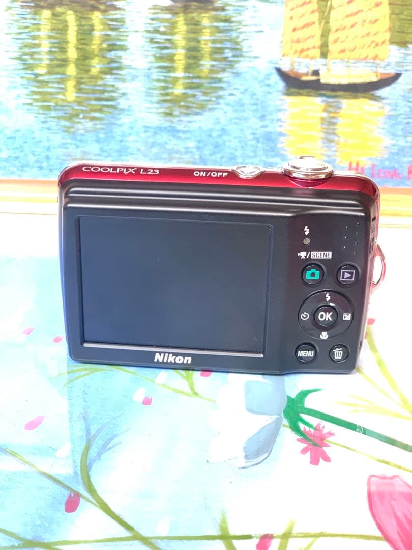 ニコン COOLPIX L23 レッドカメラ