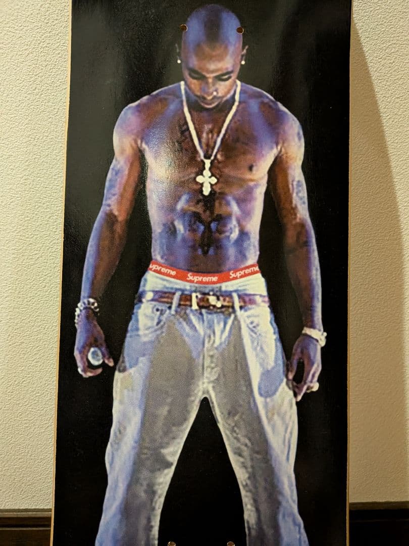 スケートボード supreme tupac skateboard 2pac 5a68a42a05372632f5dbee26c1ab64
