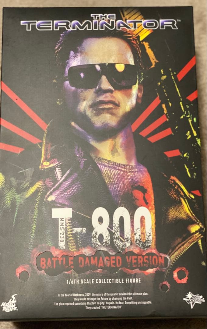 ホットトイズ ムービーマスターピース ターミネーター T-800ダメージ 襲撃版 Amazon.co.jp: ムービー・マスターピース ターミネーター 1/6スケール