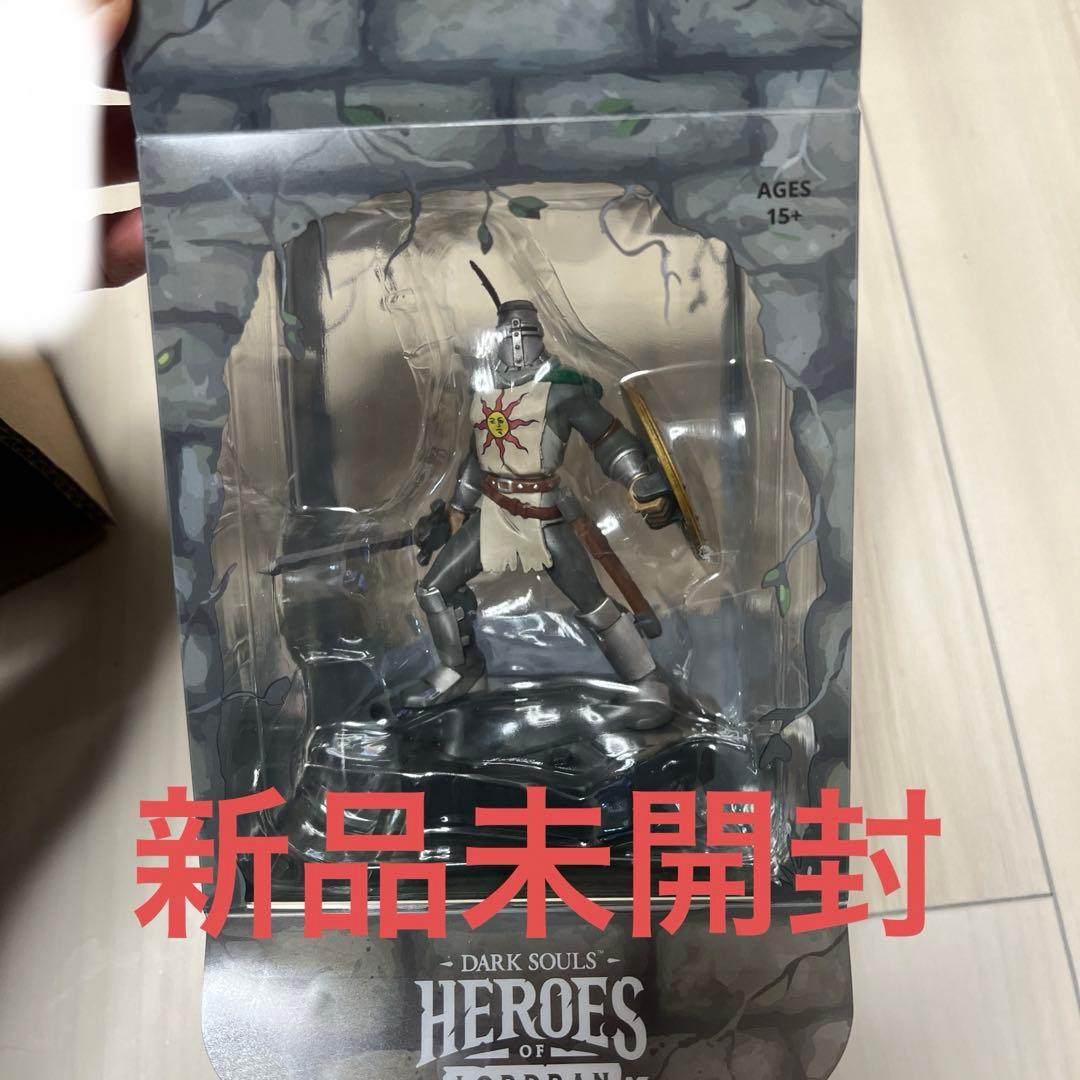 新品未開封フィギュア　ダークソウル アストラのソラール 新品未開封 ダークソウル ソラール・オブ・アストラ ファースト4
