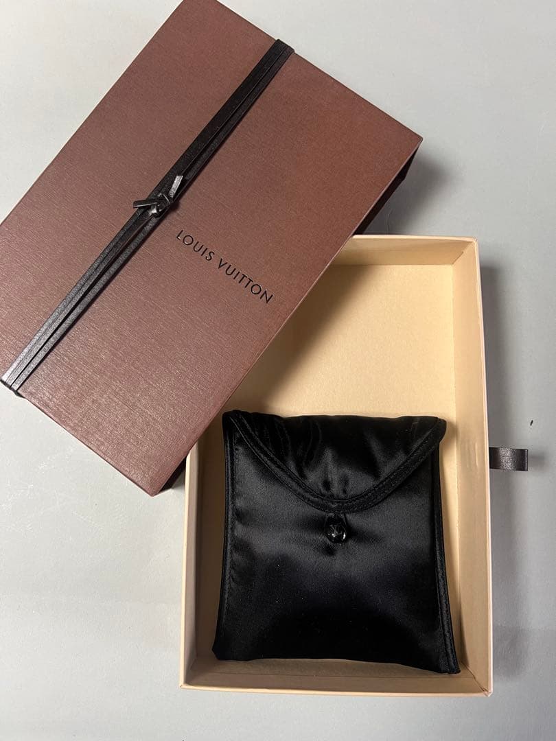 LOUIS VUITTON レーシーモノグラムソックス シルクポーチ付 未使用品
