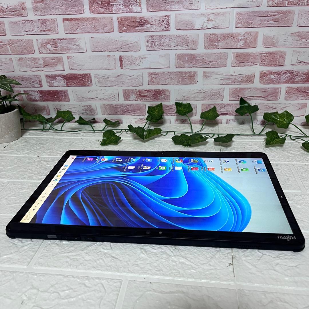 中古SSD128GB★i3-8145U カメラ TypeC ノートPC101