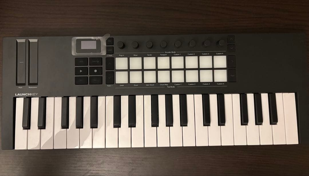 Launchkey mini 37 MIDIキーボード 送料無料 novation Launchkey Mini 37 MK4 MIDIキーボード 37鍵 ミニ鍵盤