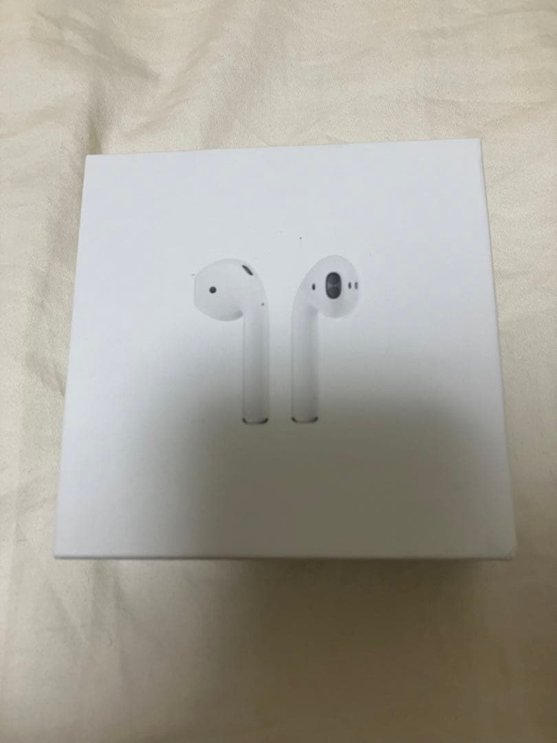 AirPods 第二世代 ケース 片耳のみ(左) MRXJ2J/A Apple AirPods with Wireless Charging Case 第2世代 MRXJ2J/A 価格